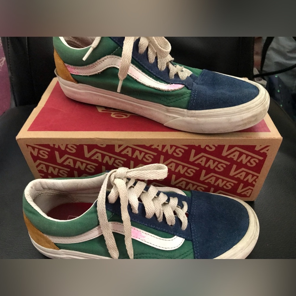Preowned Vann sneakers shoes , size: 6